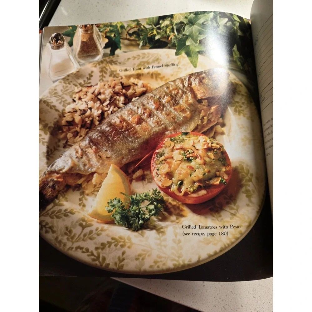 Grill It Right by Better Homes and‎ Gardens Editors...